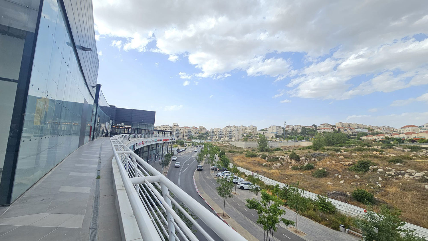 חנות להשכרה בבית שמש, בקניון השדרה | עוצמה נכסים