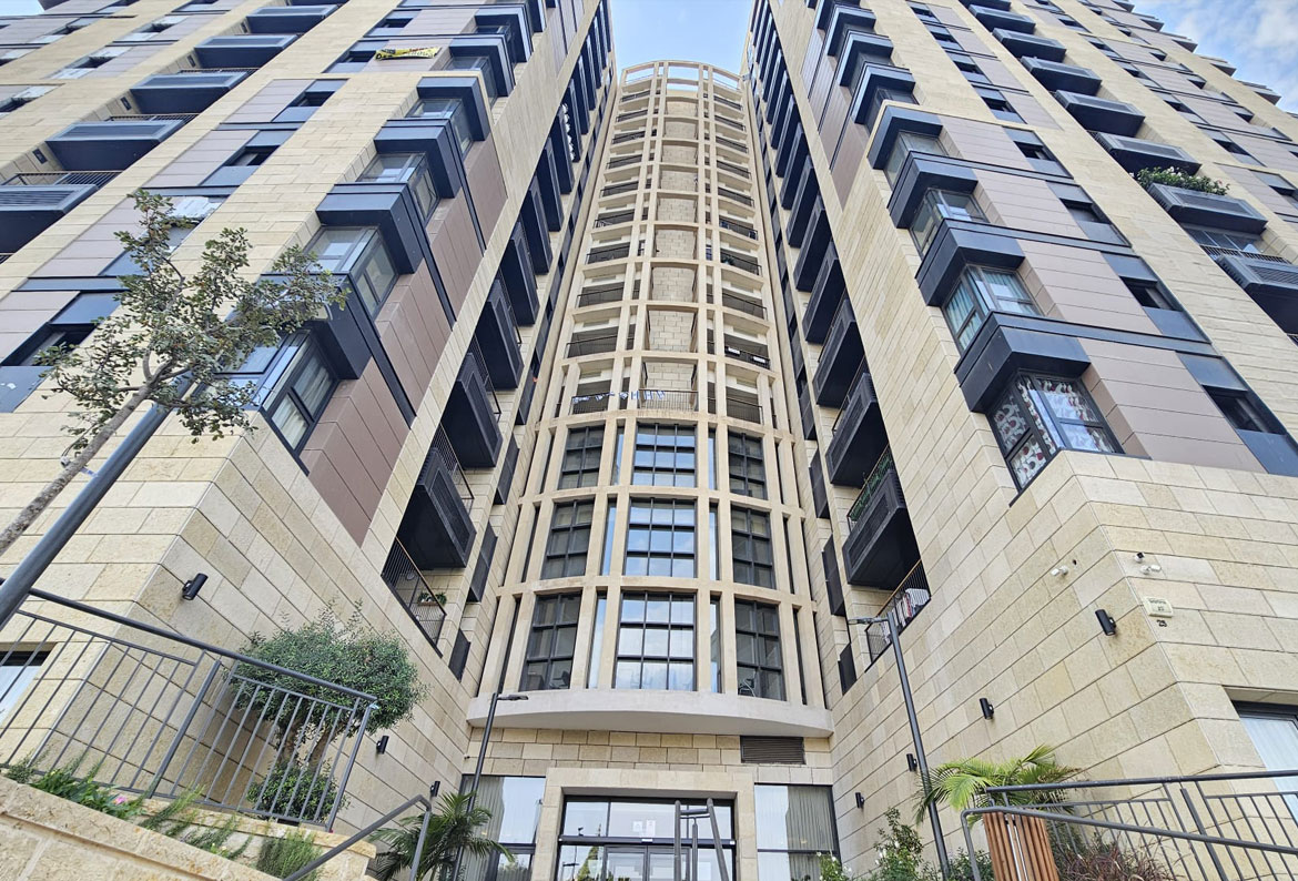 לחיות טוב בגיל השלישי מבלי לשרוף את כל הכסף שצברנו - פרויקט הוד דניה, דיור מוגן יוקרתי בירושלים | עוצמה נכסים